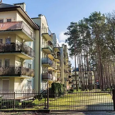 Apartament Miedzyzdroje 4 Osoby 100 M Od Morza Zewnętrze zdjęcie